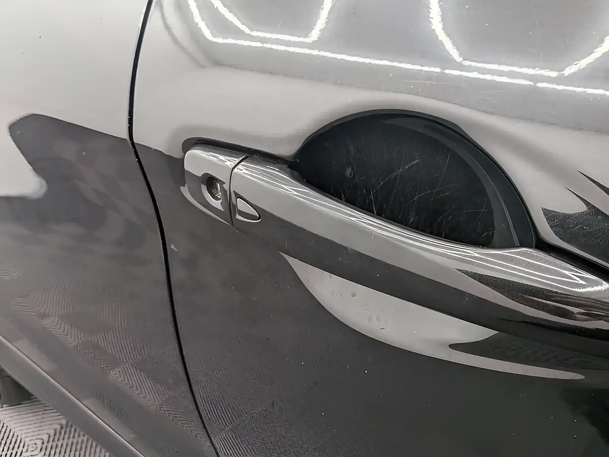 Used 2015 Nissan Qashqai N-Tec+ Black - Interior and Exterior details 5