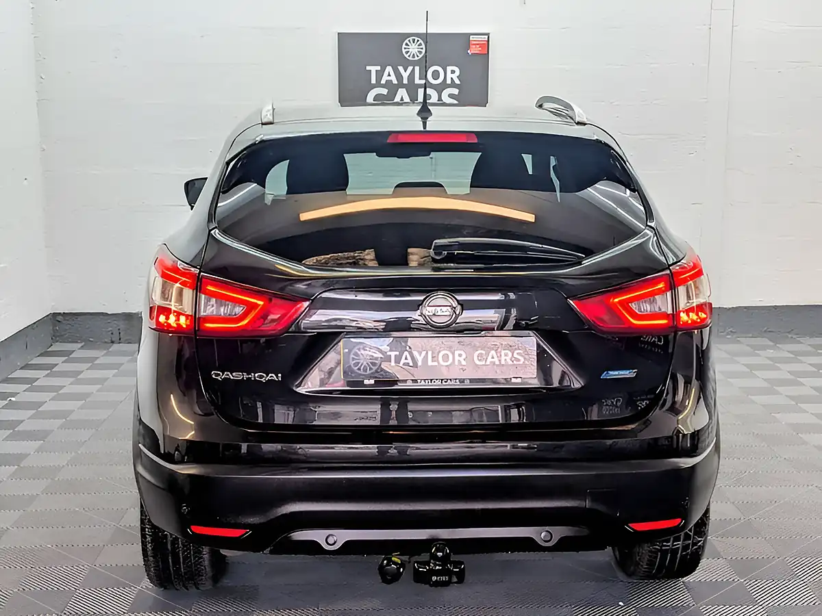 Used 2015 Nissan Qashqai N-Tec+ Black - Interior and Exterior details 7