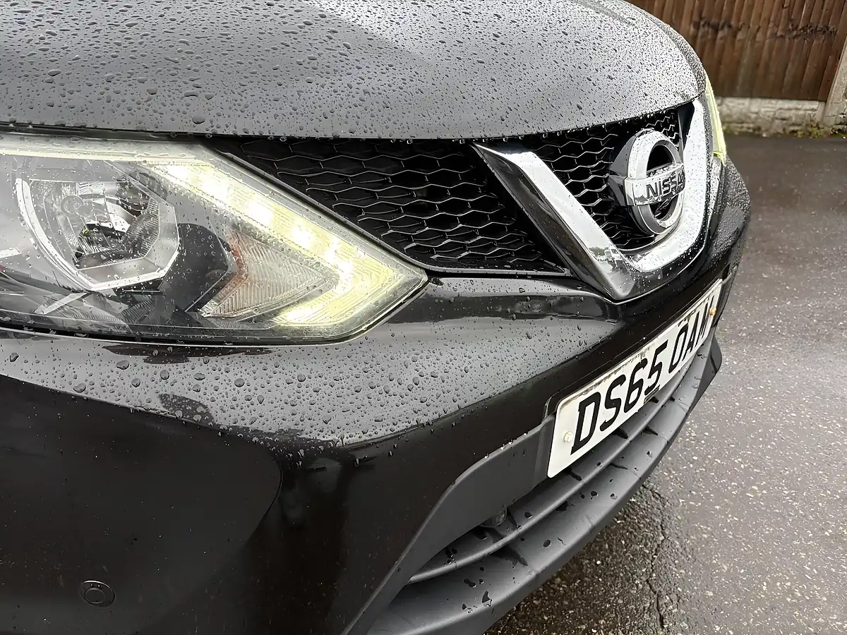 Used 2015 Nissan Qashqai N-Tec+ Black - Interior and Exterior details 3