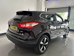 Used 2015 Nissan Qashqai N-Tec Black - Interior and Exterior details 11