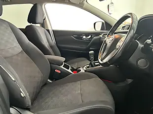 Used 2015 Nissan Qashqai N-Tec Black - Interior and Exterior details 19