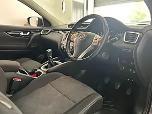 Used 2015 Nissan Qashqai N-Tec Black - Interior and Exterior details 20