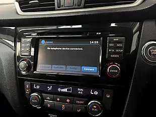 Used 2015 Nissan Qashqai N-Tec+ Blade Silver - Interior and Exterior details 14