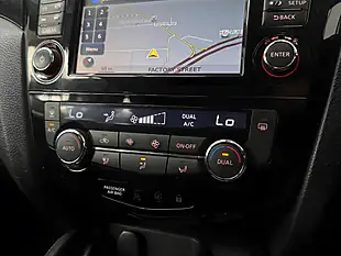 Used 2015 Nissan Qashqai N-Tec+ Blade Silver - Interior and Exterior details 15