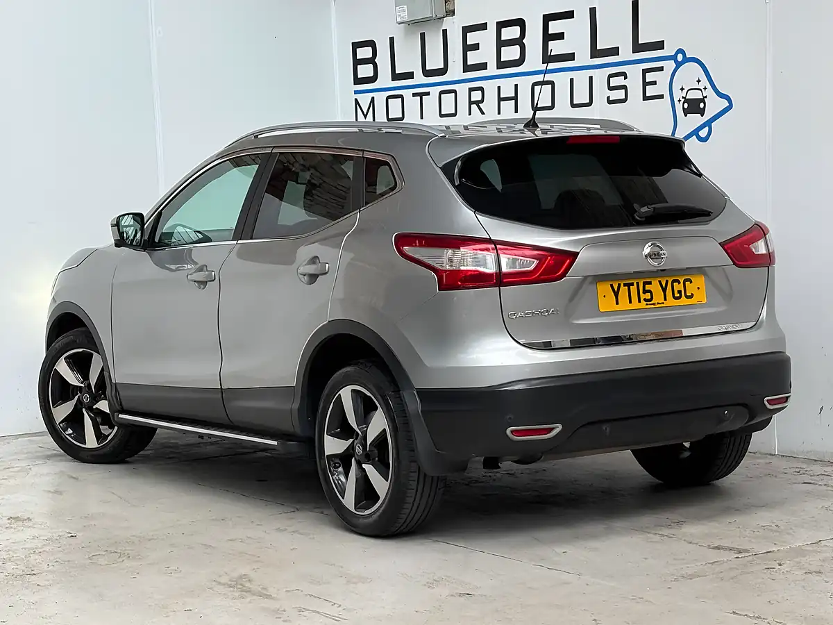 Used 2015 Nissan Qashqai N-Tec+ Blade Silver - Interior and Exterior details 4