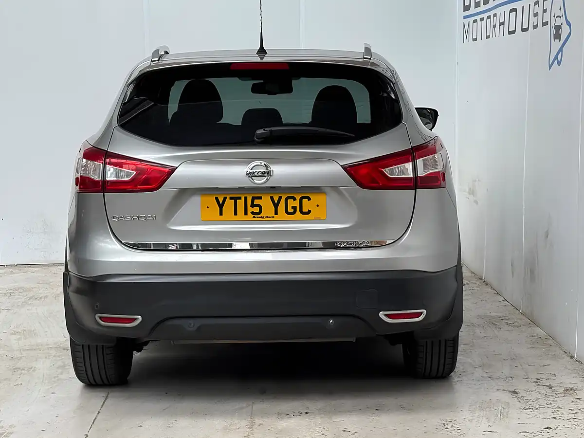 Used 2015 Nissan Qashqai N-Tec+ Blade Silver - Interior and Exterior details 5