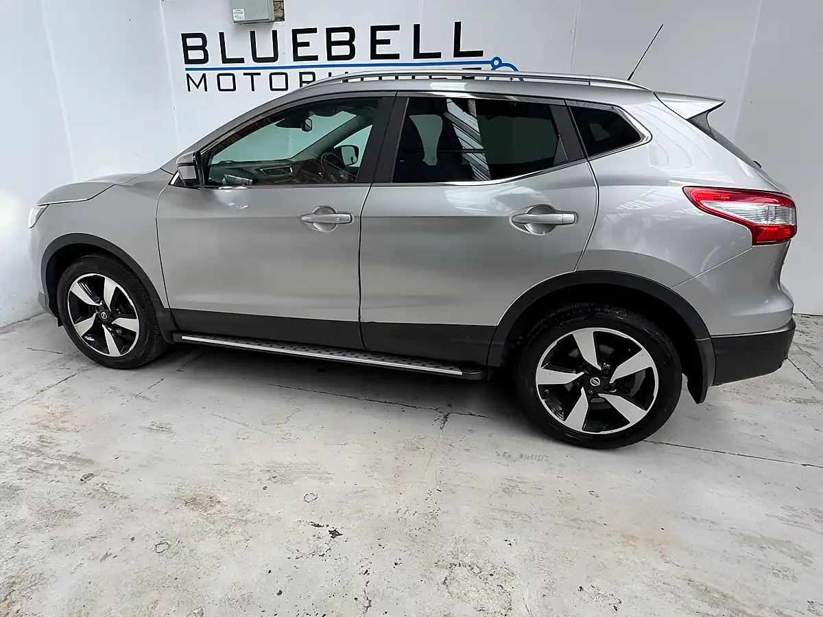 Used 2015 Nissan Qashqai N-Tec+ Blade Silver - Interior and Exterior details 7