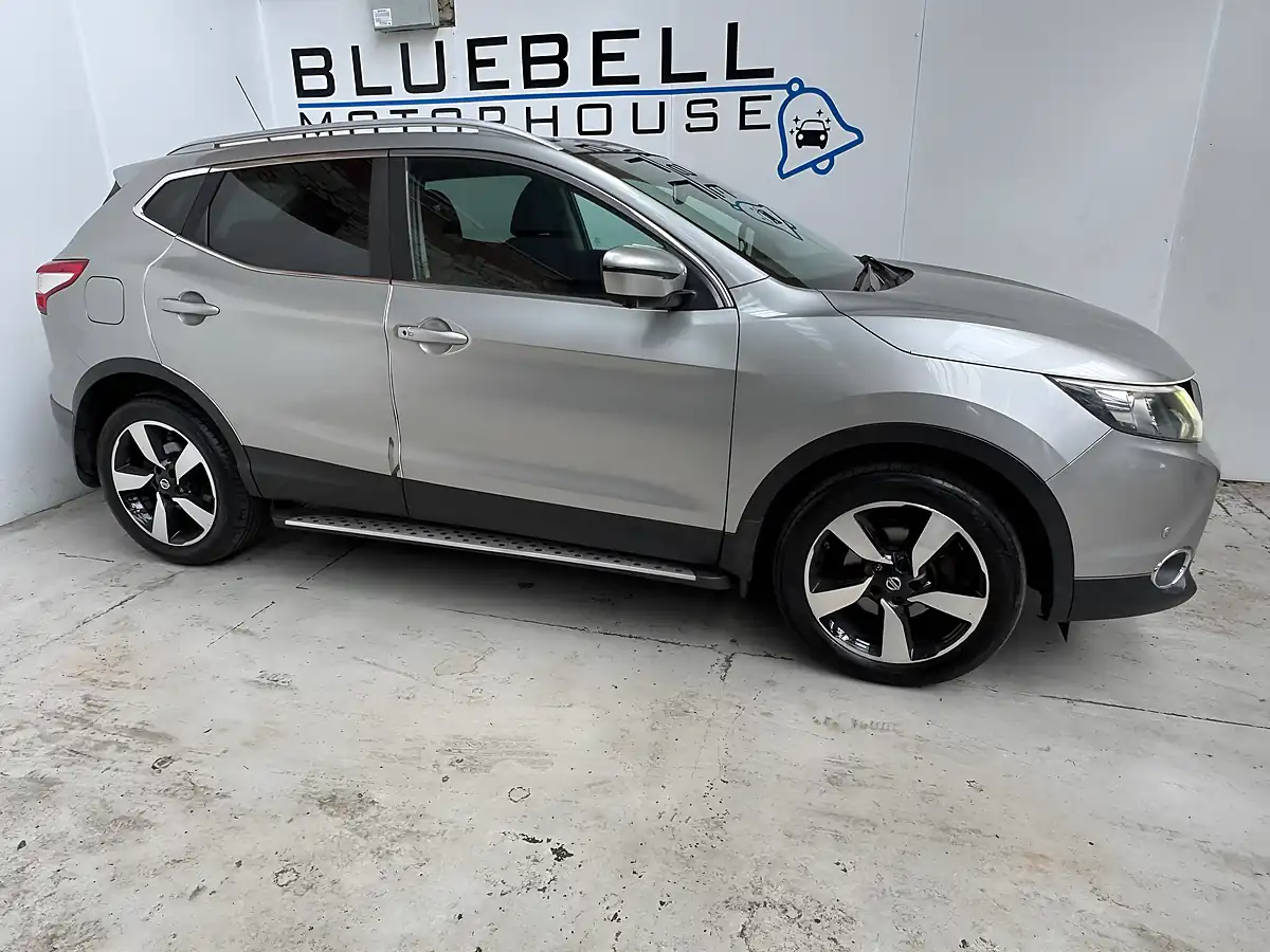 Used 2015 Nissan Qashqai N-Tec+ Blade Silver - Interior and Exterior details 8