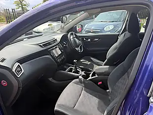 Used 2015 Nissan Qashqai N-Tec Blue - Interior and Exterior details 2