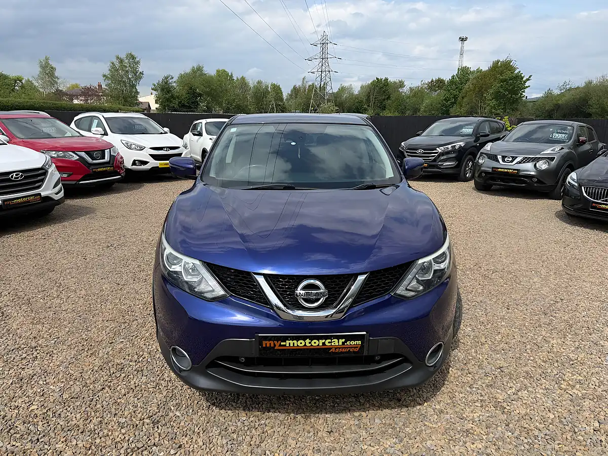 Used 2015 Nissan Qashqai N-Tec Blue - Interior and Exterior details 4