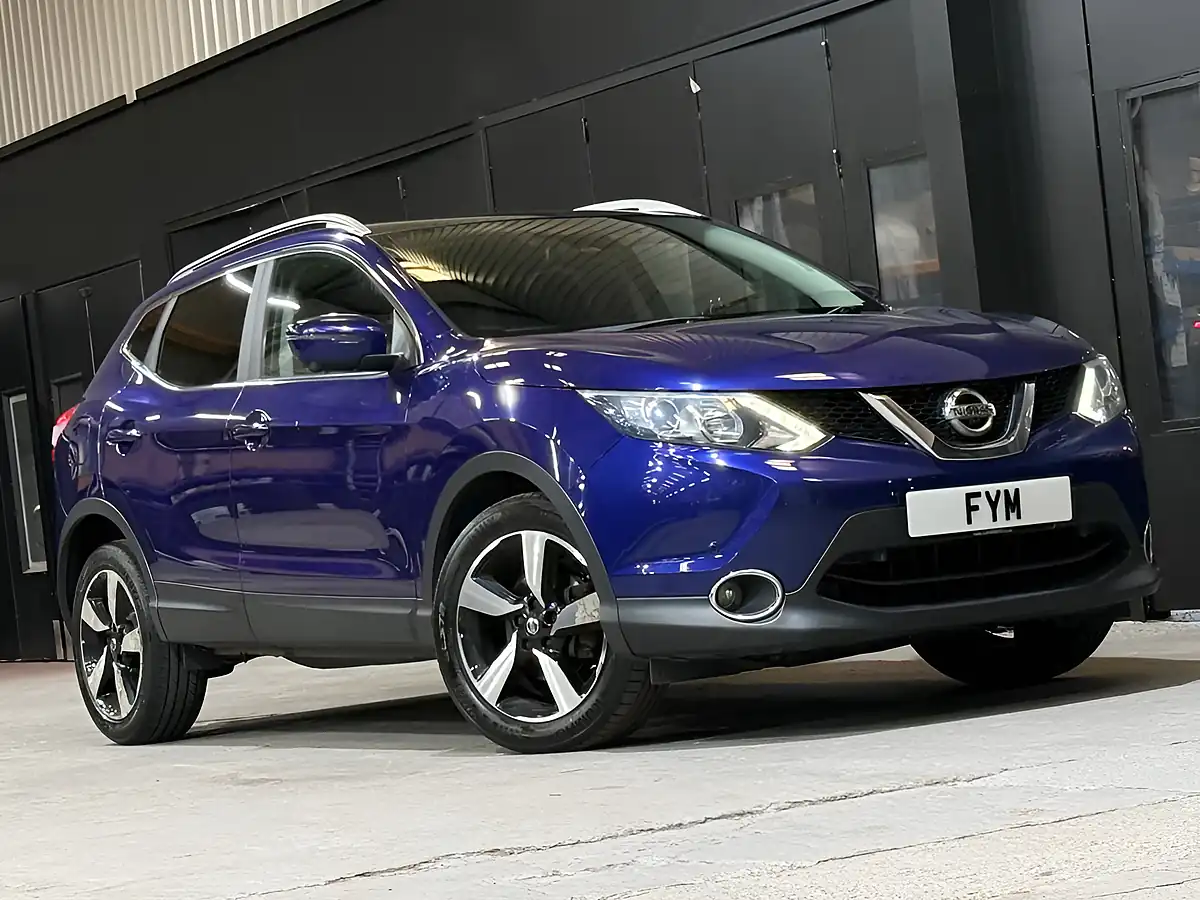 Used 2015 Nissan Qashqai N-Tec+ Blue - Interior and Exterior details 17