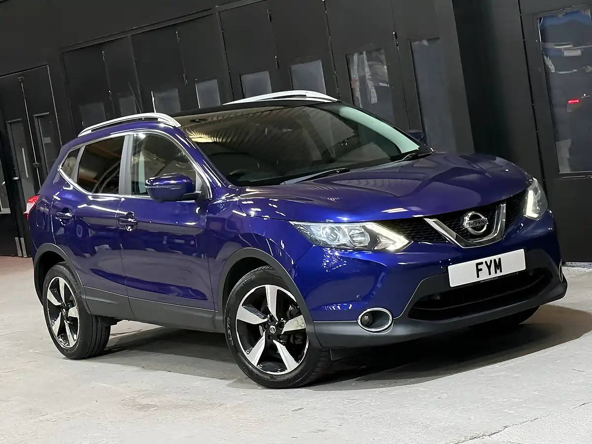 Used 2015 Nissan Qashqai N-Tec+ Blue - Interior and Exterior details 19