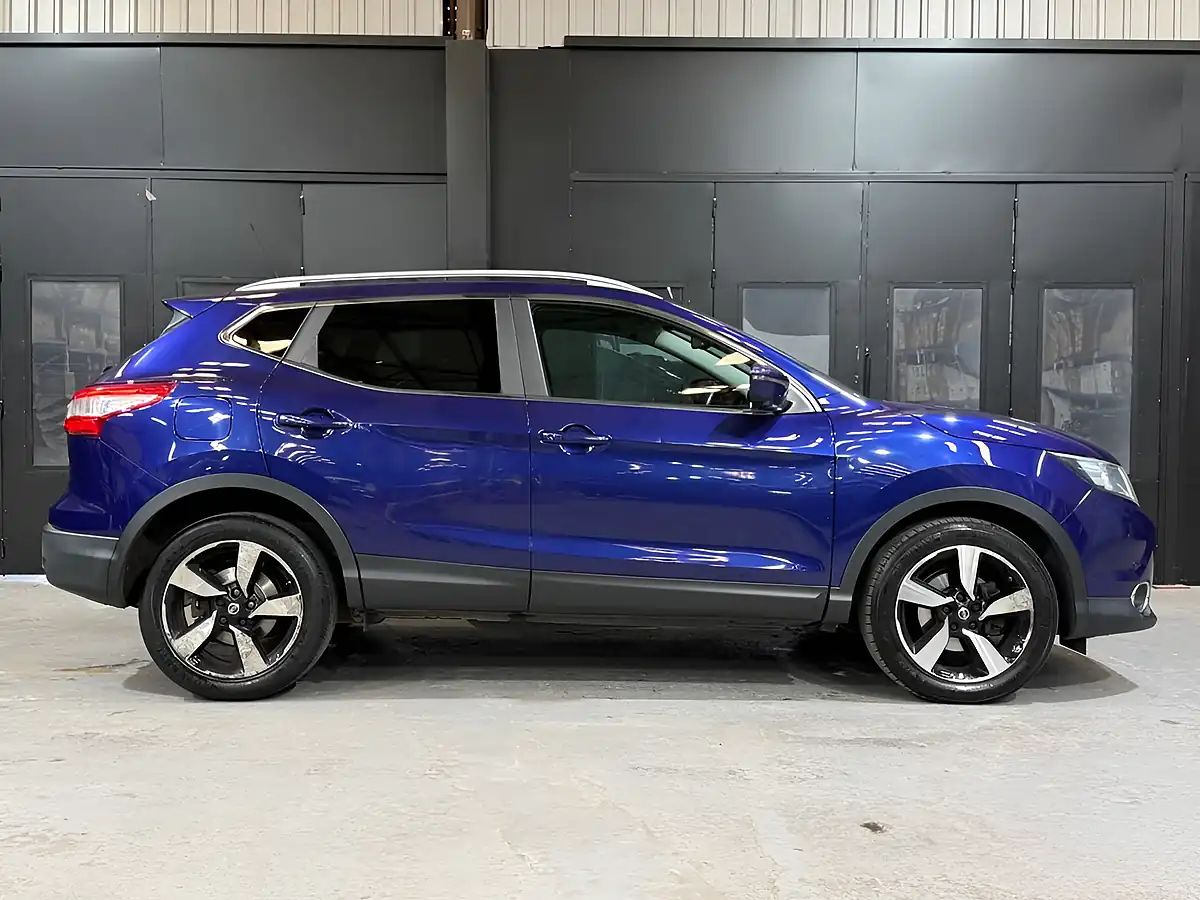 Used 2015 Nissan Qashqai N-Tec+ Blue - Interior and Exterior details 4