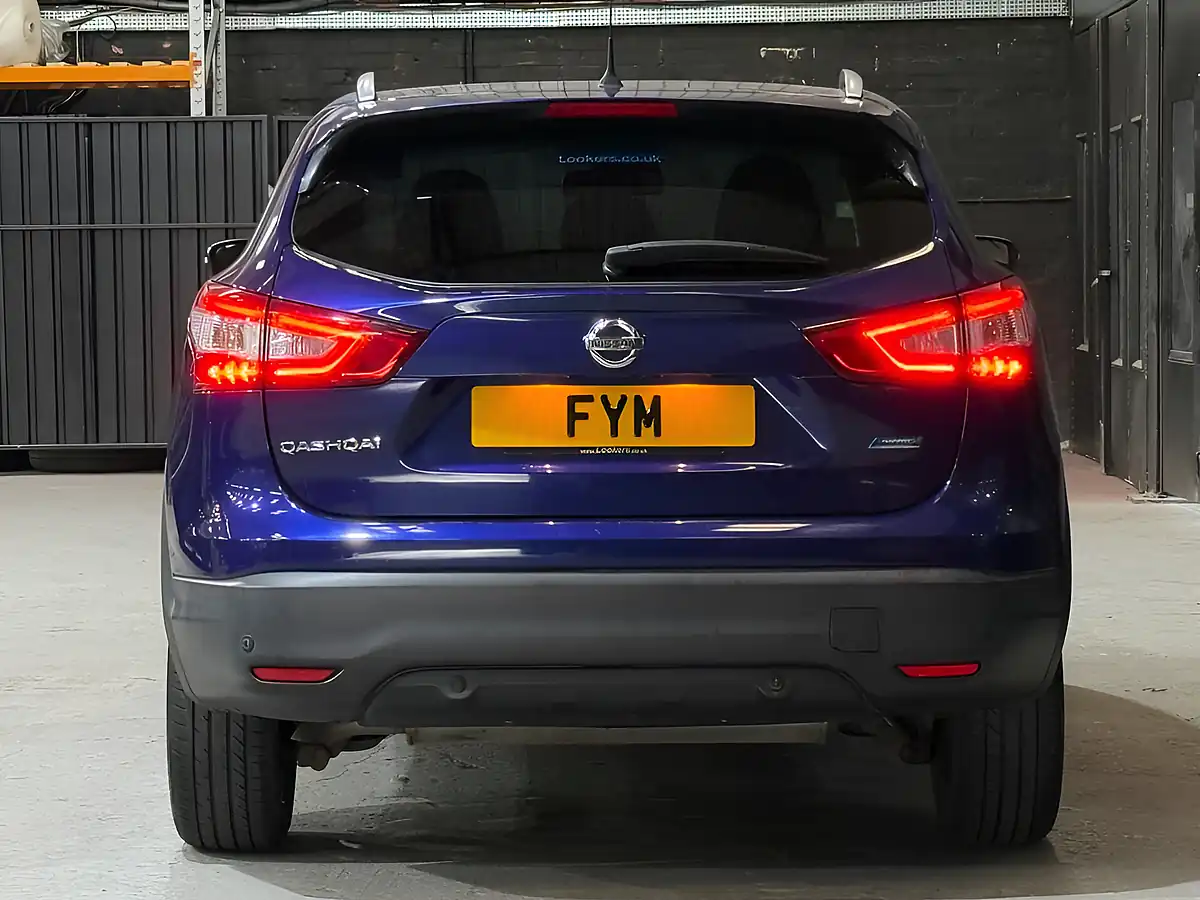 Used 2015 Nissan Qashqai N-Tec+ Blue - Interior and Exterior details 8