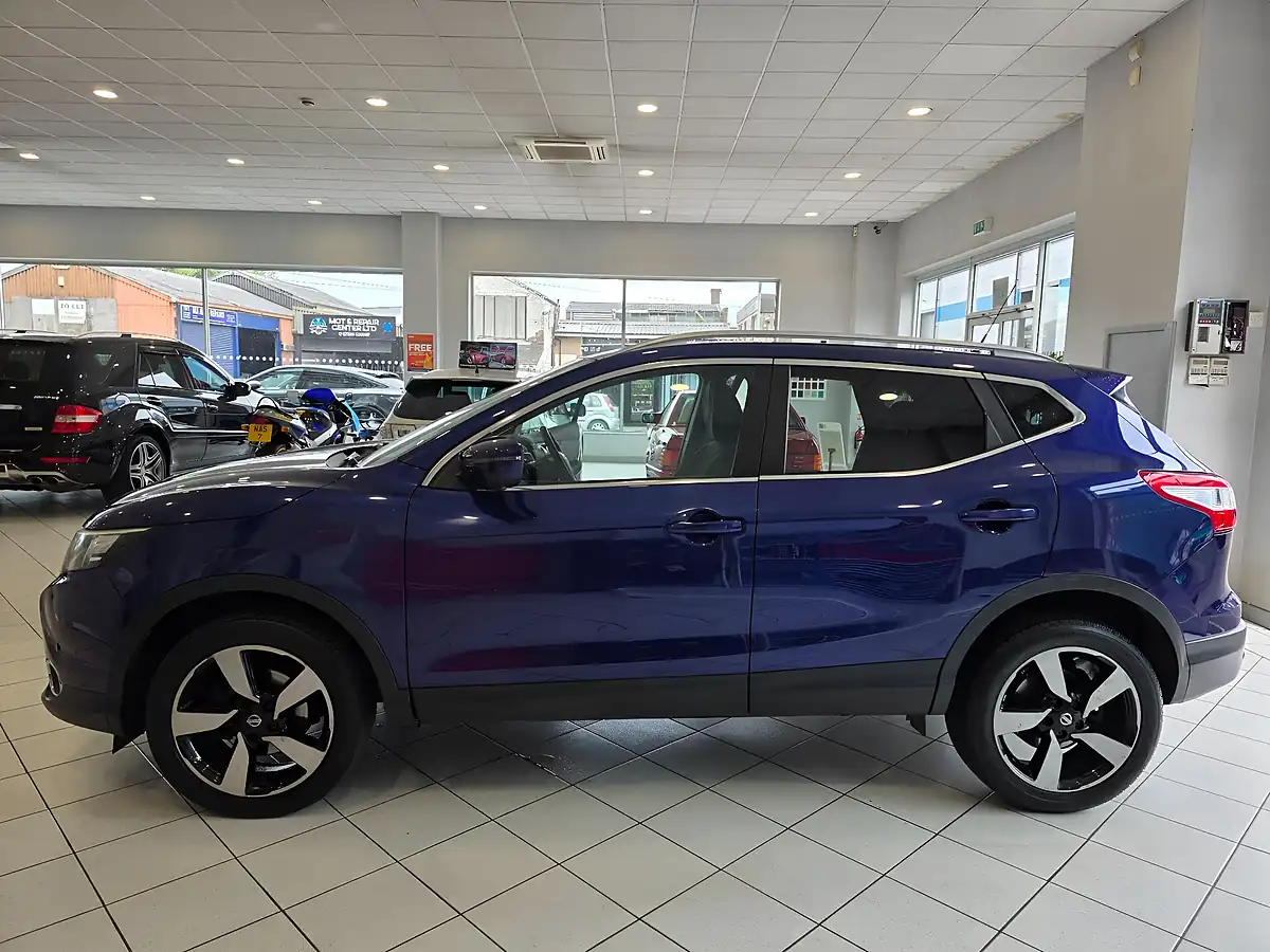 Used 2015 Nissan Qashqai N-Tec+ Blue - Interior and Exterior details 4