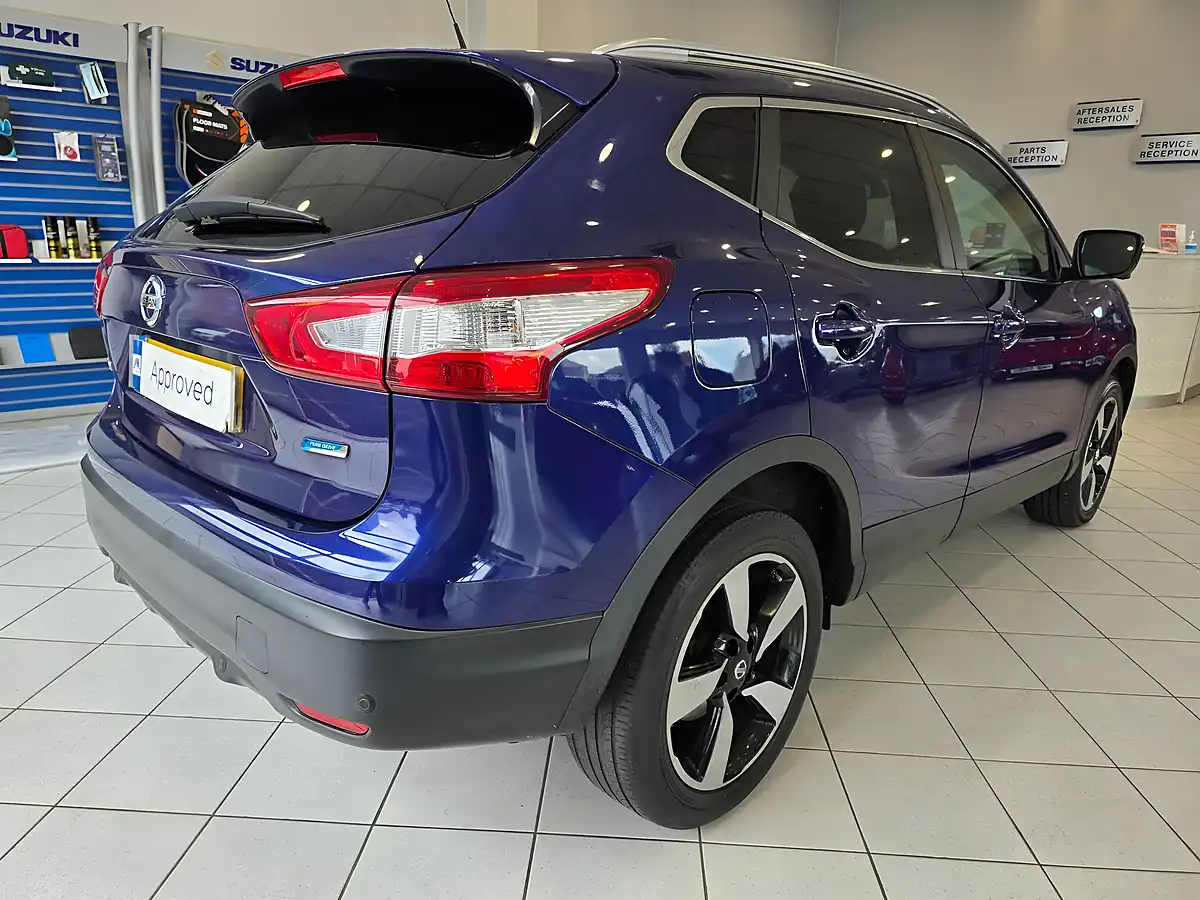 Used 2015 Nissan Qashqai N-Tec+ Blue - Interior and Exterior details 7