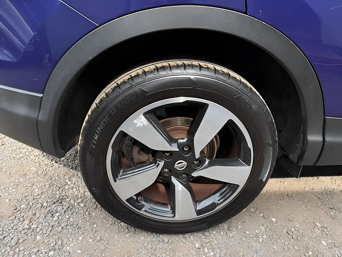 Used 2015 Nissan Qashqai N-Tec+ Blue - Interior and Exterior details 20
