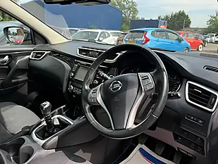 Used 2015 Nissan Qashqai N-Tec+ Blue - Interior and Exterior details 9
