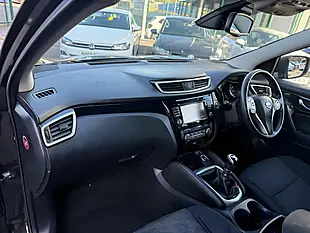 Used 2015 Nissan Qashqai N-Tec Blue - Interior and Exterior details 12