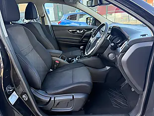 Used 2015 Nissan Qashqai N-Tec Blue - Interior and Exterior details 13