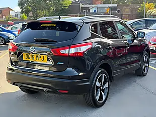 Used 2015 Nissan Qashqai N-Tec Blue - Interior and Exterior details 9