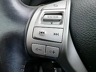 Used 2015 Nissan Qashqai N-Tec+ Blue - Interior and Exterior details 12