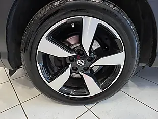 Used 2015 Nissan Qashqai N-Tec+ Blue - Interior and Exterior details 13