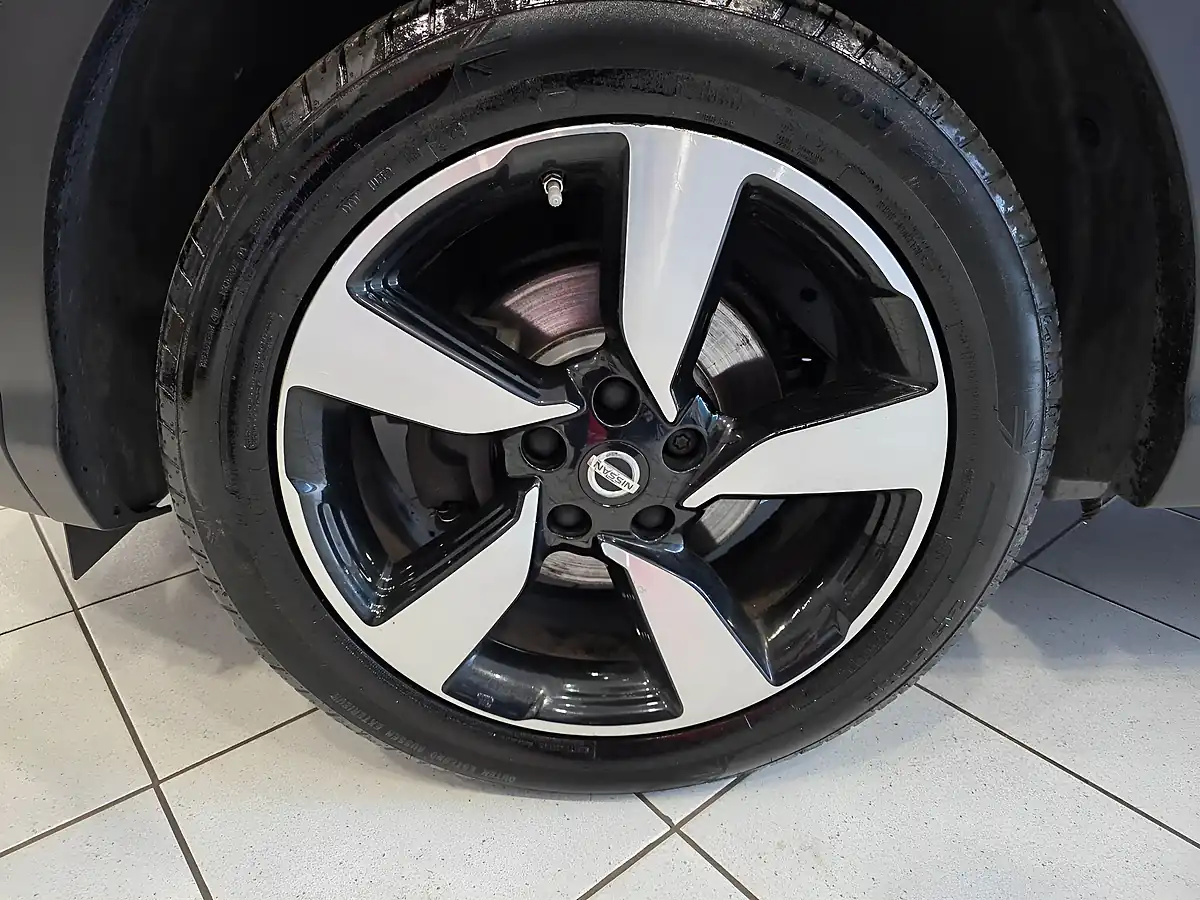 Used 2015 Nissan Qashqai N-Tec+ Blue - Interior and Exterior details 13