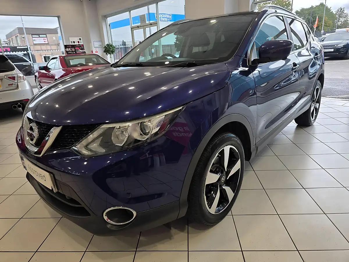 Used 2015 Nissan Qashqai N-Tec+ Blue - Interior and Exterior details 3