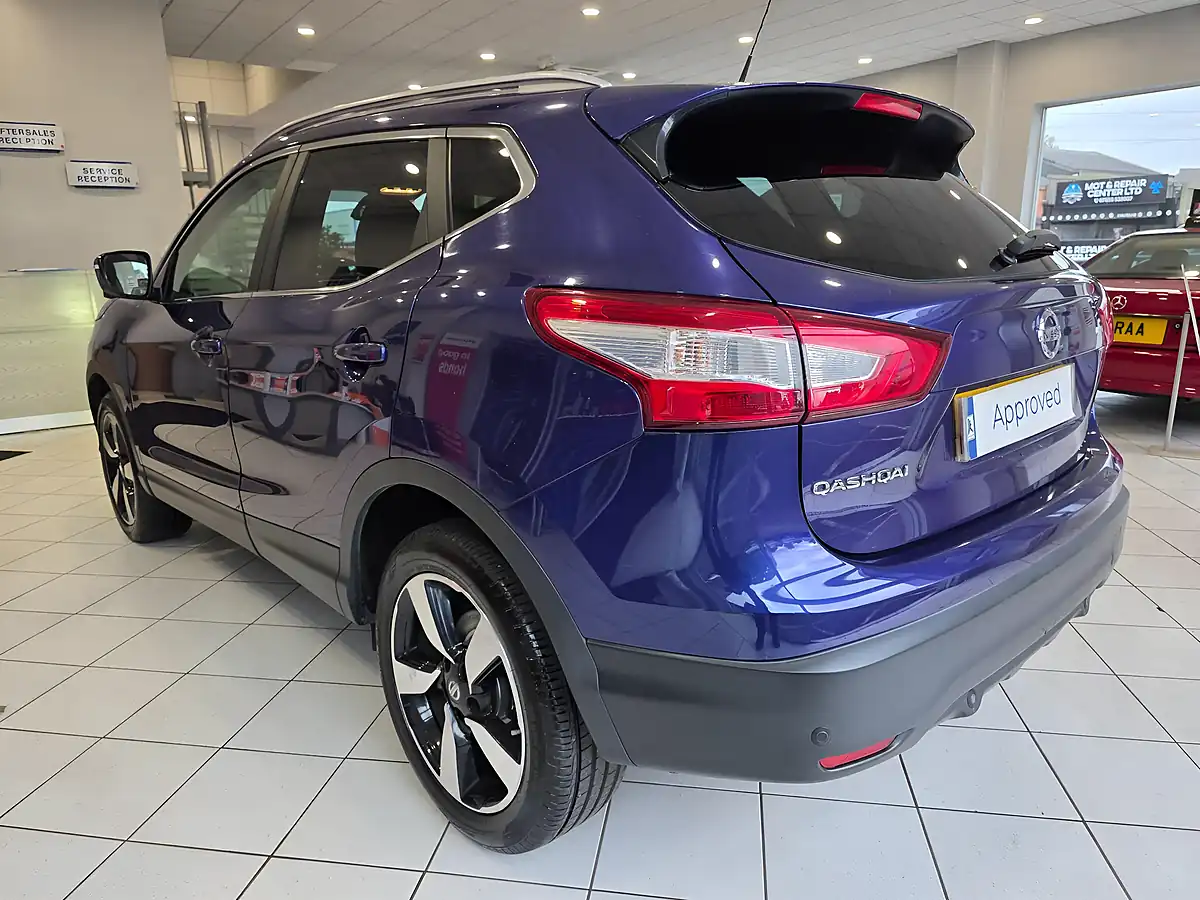 Used 2015 Nissan Qashqai N-Tec+ Blue - Interior and Exterior details 4