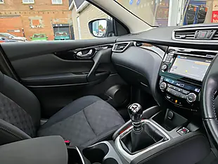 Used 2015 Nissan Qashqai N-Tec+ Blue - Interior and Exterior details 9