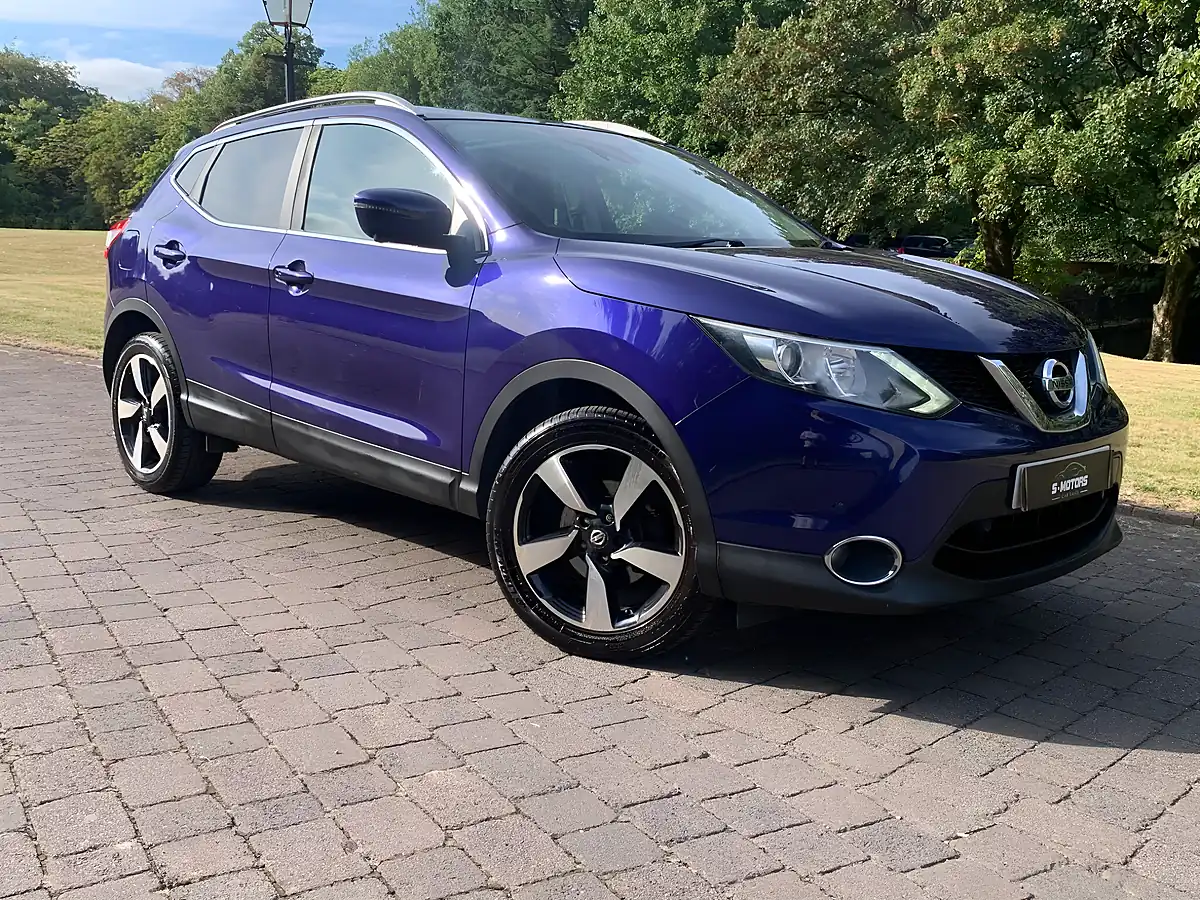 Used 2015 Nissan Qashqai N-Tec+ Blue - Interior and Exterior details 3