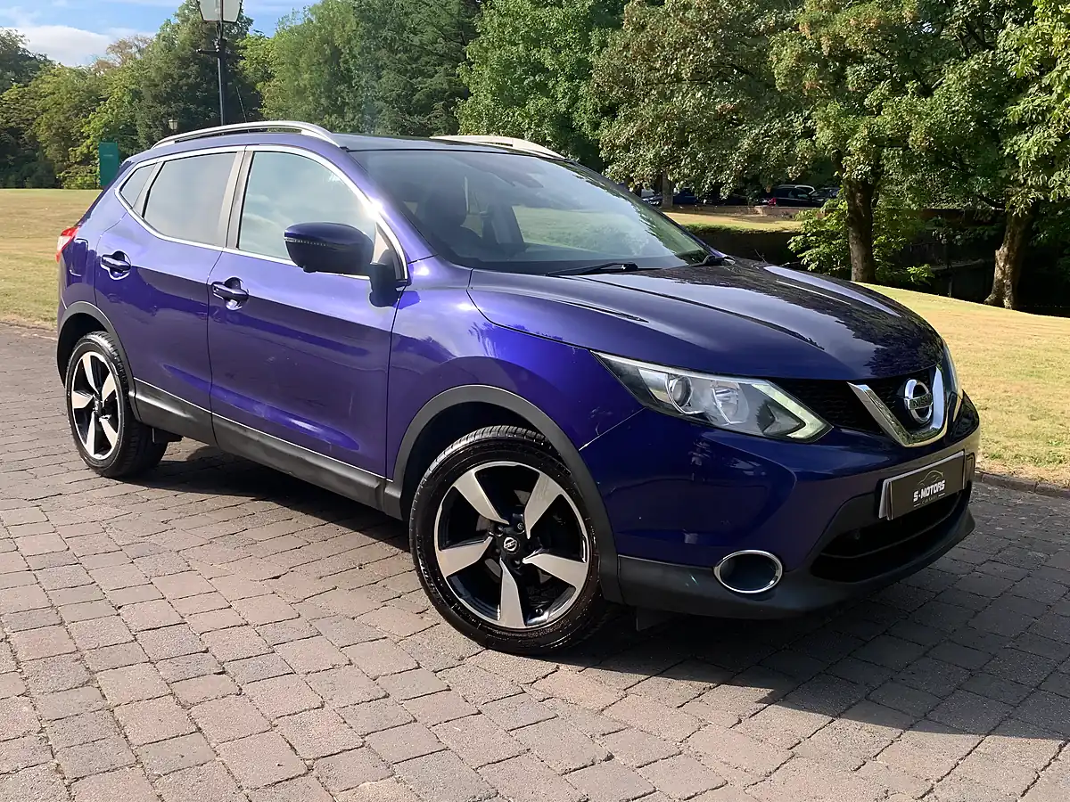 Used 2015 Nissan Qashqai N-Tec+ Blue - Interior and Exterior details 4