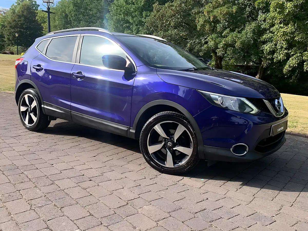 Used 2015 Nissan Qashqai N-Tec+ Blue - Interior and Exterior details 5