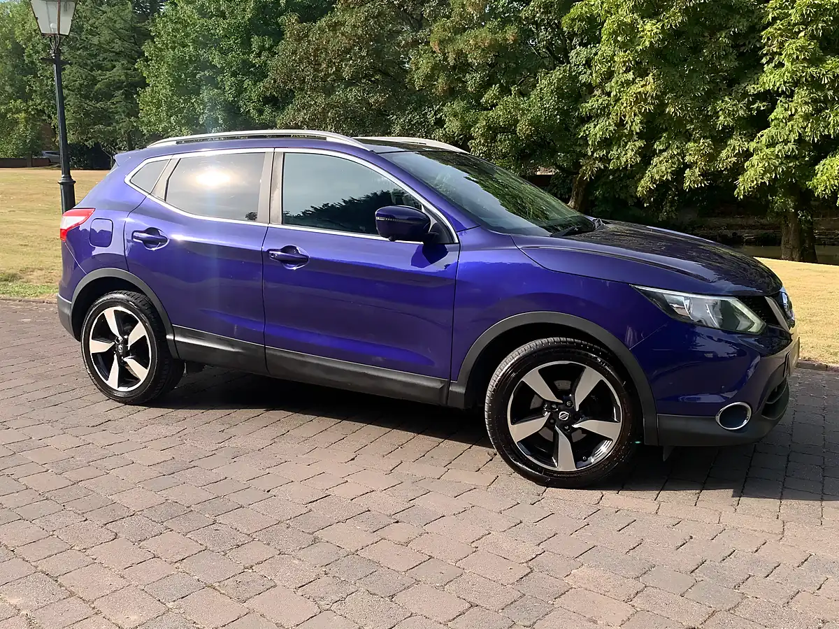 Used 2015 Nissan Qashqai N-Tec+ Blue - Interior and Exterior details 6