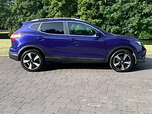 Used 2015 Nissan Qashqai N-Tec+ Blue - Interior and Exterior details 8