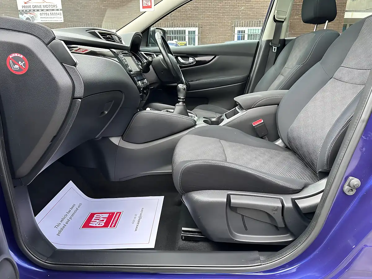 Used 2015 Nissan Qashqai N-Tec+ Blue - Interior and Exterior details 12