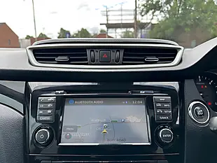 Used 2015 Nissan Qashqai N-Tec+ Blue - Interior and Exterior details 15