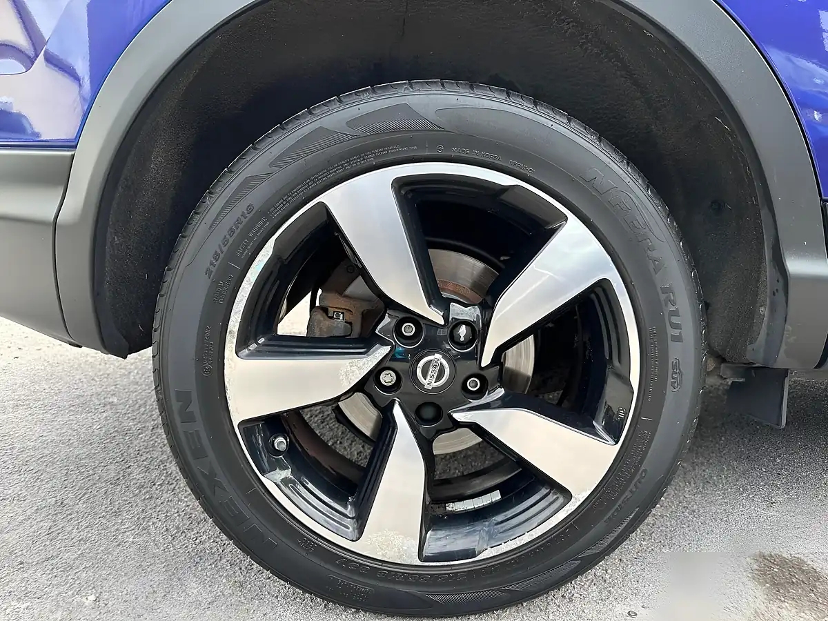 Used 2015 Nissan Qashqai N-Tec+ Blue - Interior and Exterior details 20