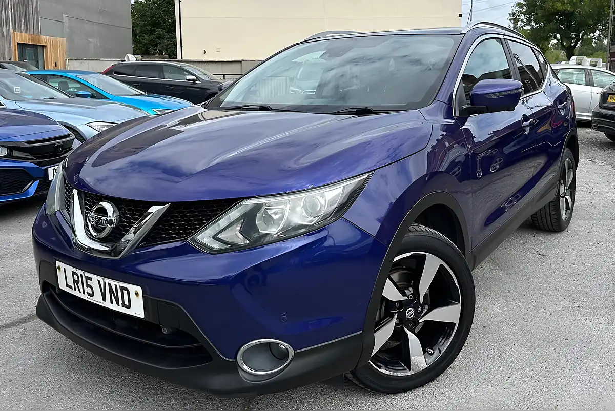 Used 2015 Nissan Qashqai N-Tec+ Blue - Interior and Exterior details 3