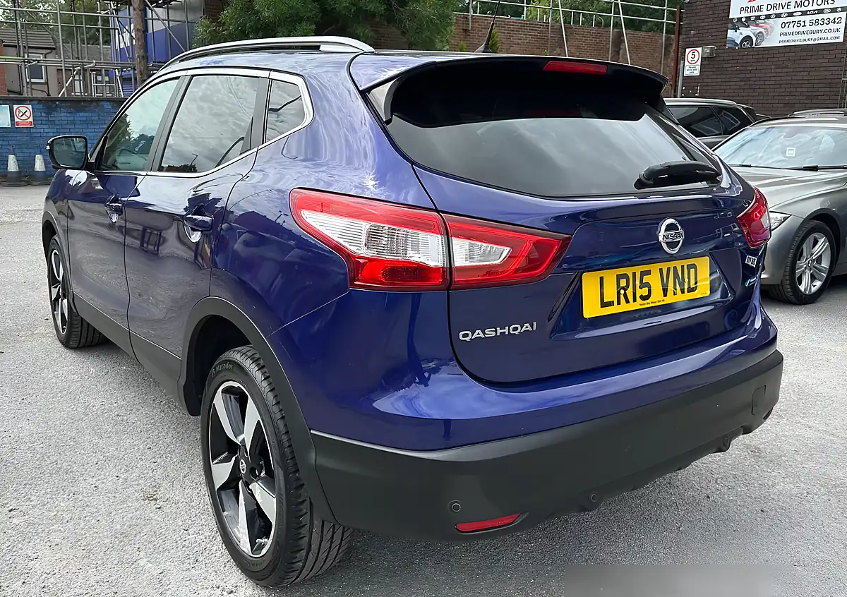 Used 2015 Nissan Qashqai N-Tec+ Blue - Interior and Exterior details 5