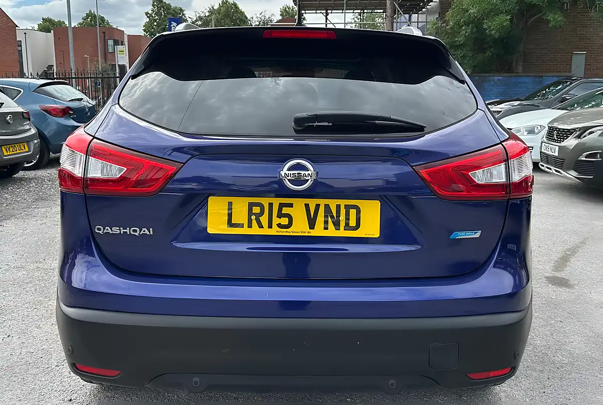 Used 2015 Nissan Qashqai N-Tec+ Blue - Interior and Exterior details 6