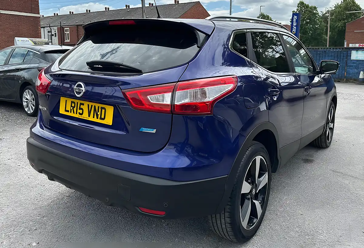 Used 2015 Nissan Qashqai N-Tec+ Blue - Interior and Exterior details 7