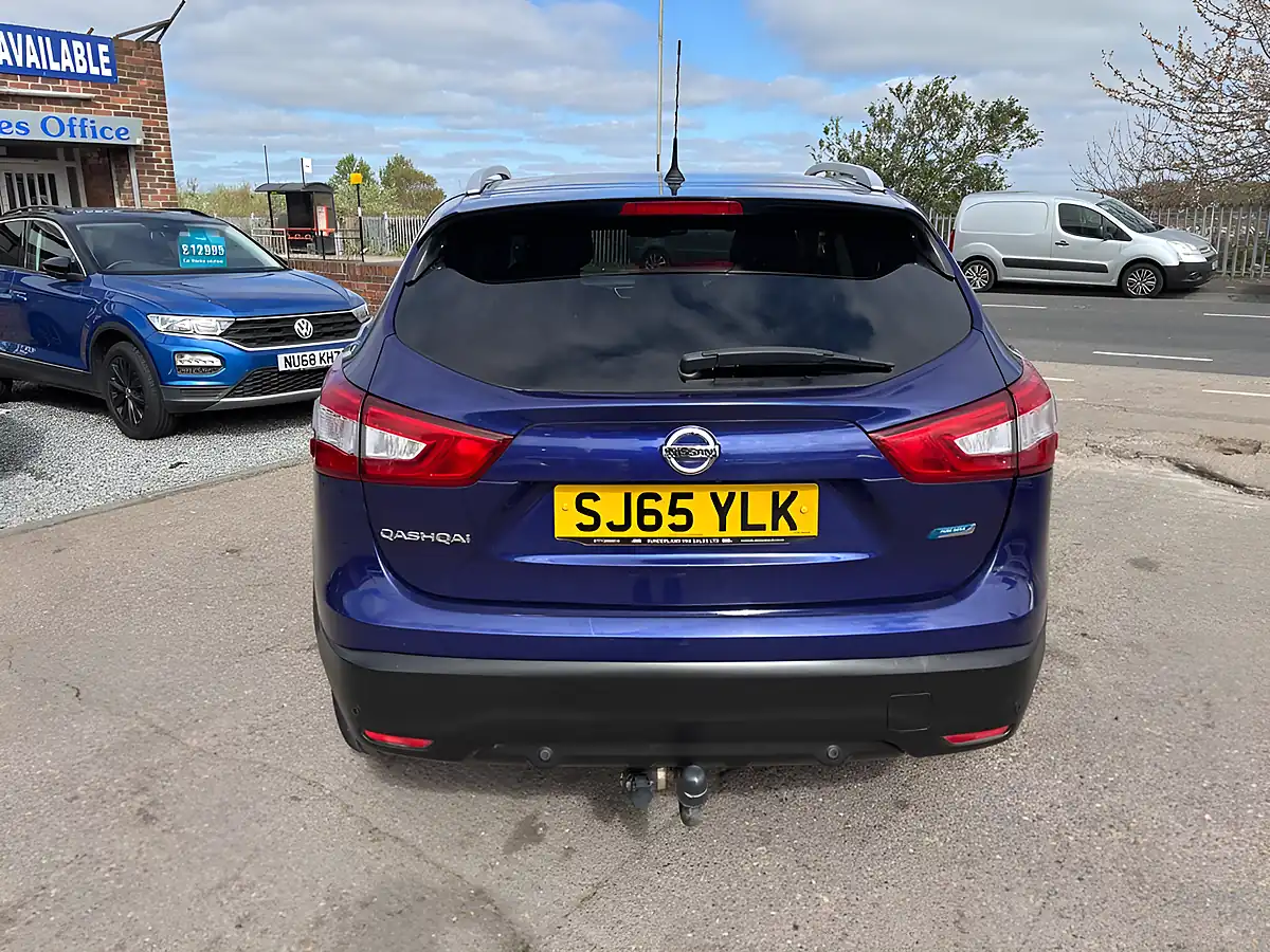 Used 2015 Nissan Qashqai N-Tec+ Blue - Interior and Exterior details 11