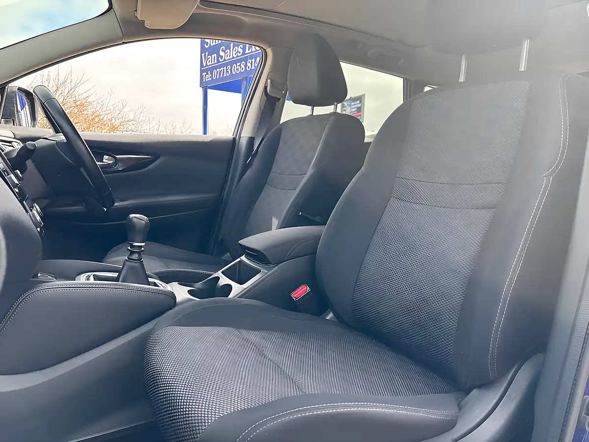 Used 2015 Nissan Qashqai N-Tec+ Blue - Interior and Exterior details 18