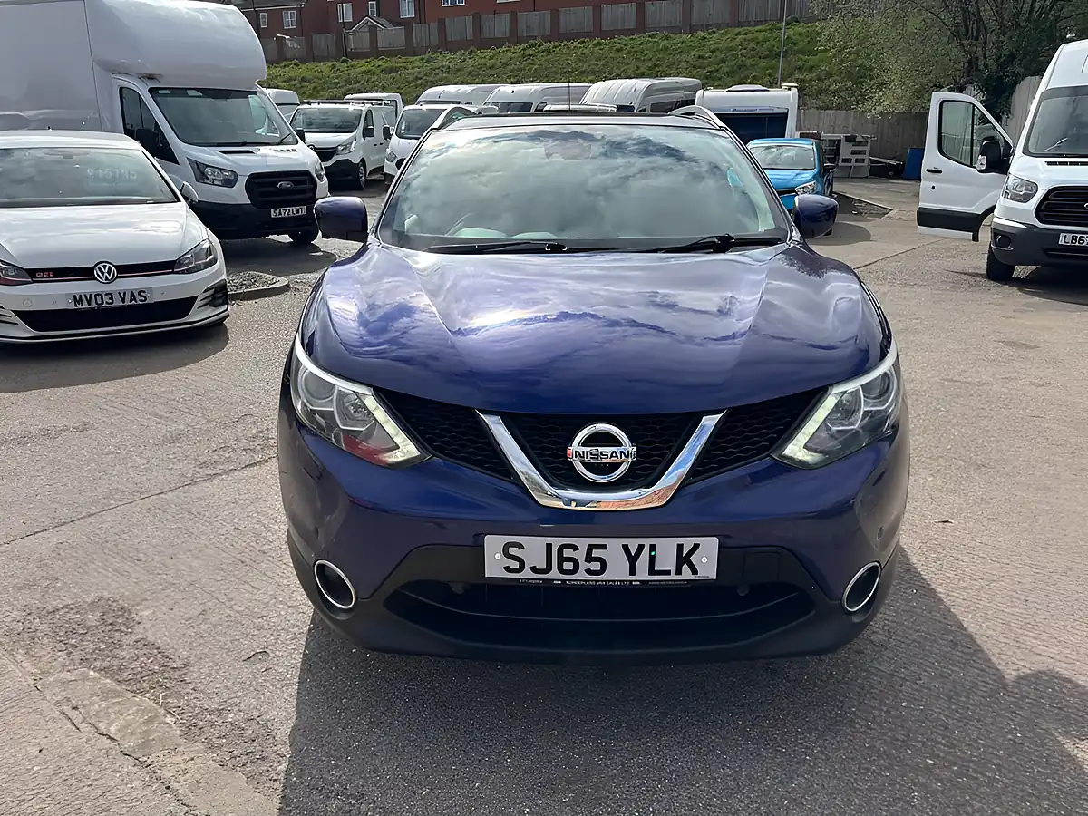 Used 2015 Nissan Qashqai N-Tec+ Blue - Interior and Exterior details 2