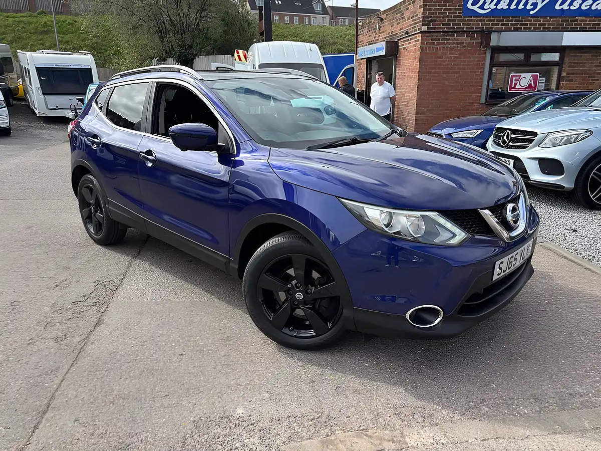 Used 2015 Nissan Qashqai N-Tec+ Blue - Interior and Exterior details 5