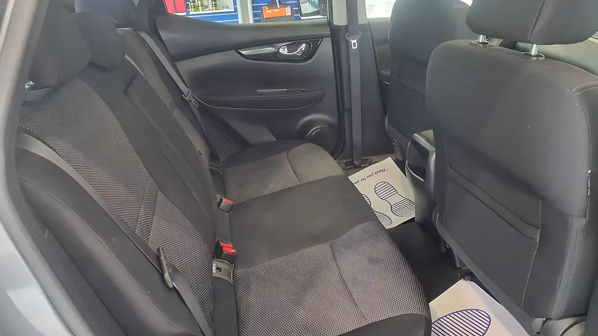 Used 2015 Nissan Qashqai N-Tec+ Grey - Interior and Exterior details 10