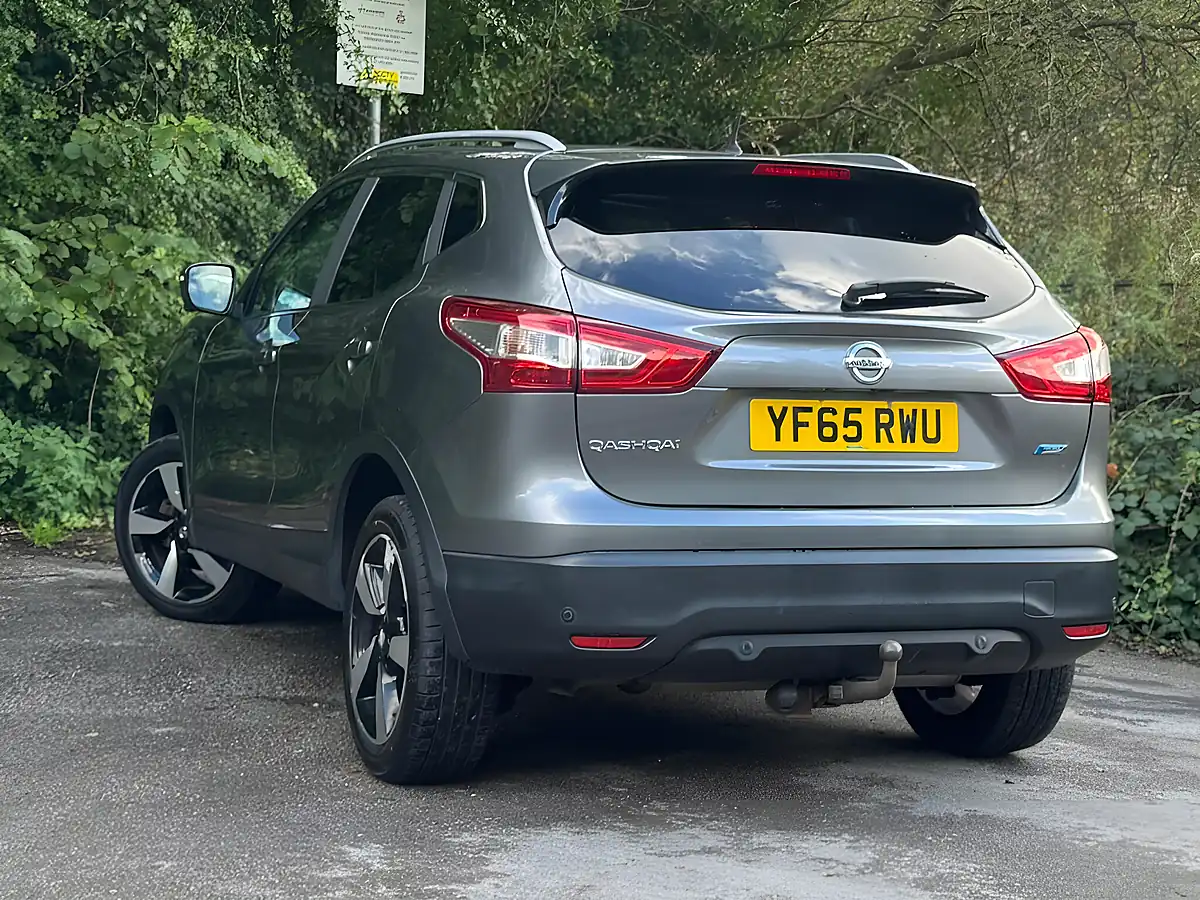 Used 2015 Nissan Qashqai N-Tec+ Grey - Interior and Exterior details 2
