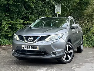 Used 2015 Nissan Qashqai N-Tec+ Grey - Interior and Exterior details 4
